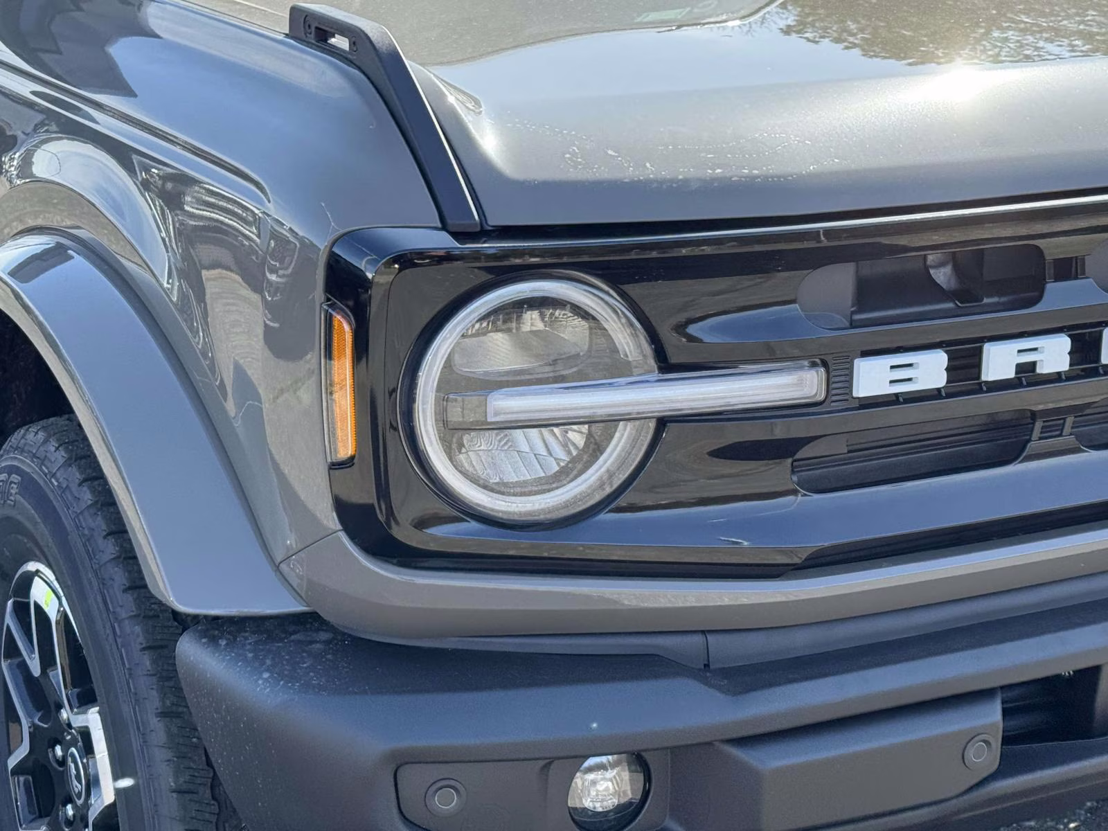 2026 Gray Ford Bronco Outer Banks 4X4 SUV