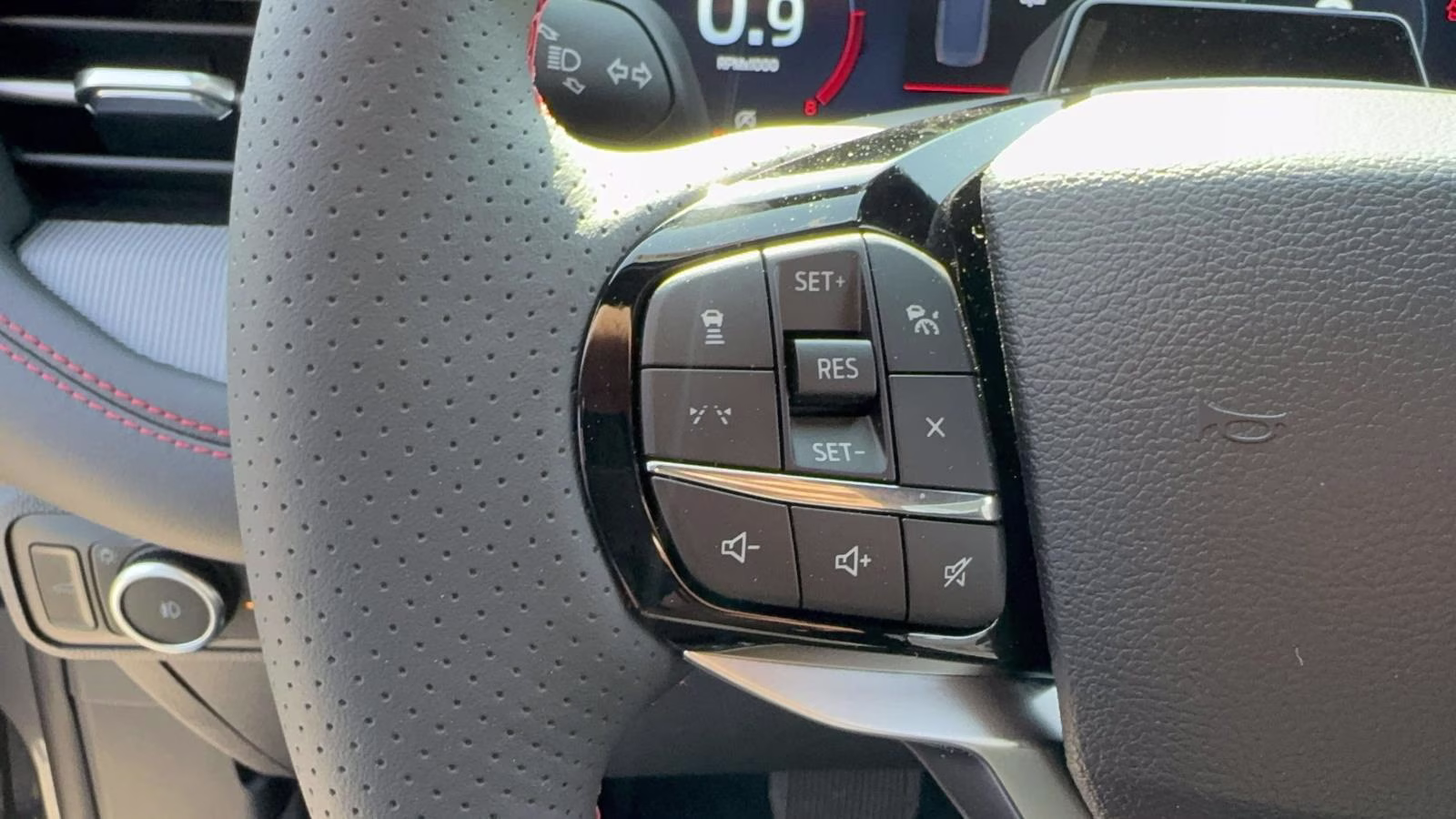 2026 Carbonized Gray Metallic Ford Explorer ST-Line 4WD 4X4 SUV