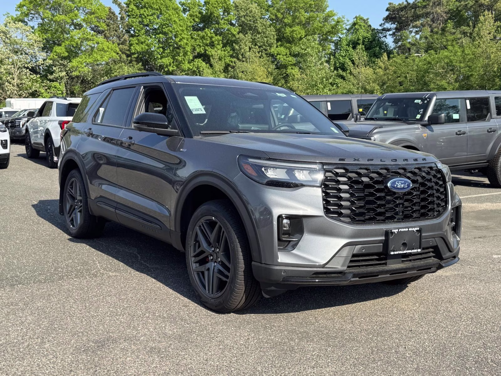 2026 Carbonized Gray Metallic Ford Explorer ST-Line 4WD 4X4 SUV