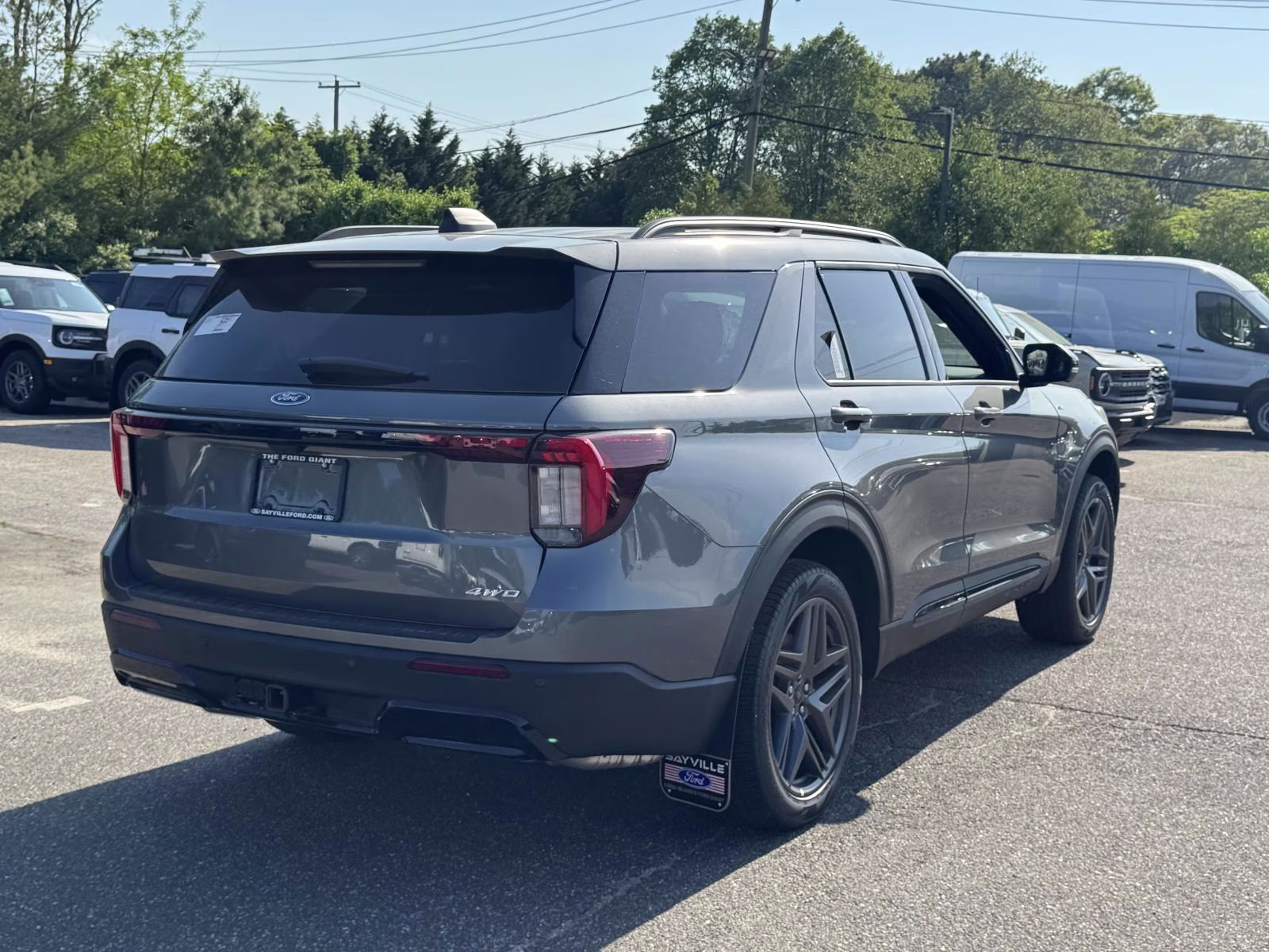2026 Carbonized Gray Metallic Ford Explorer ST-Line 4WD 4X4 SUV