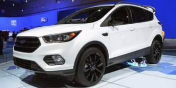 2018 Blue Ford Escape SE FWD SUV