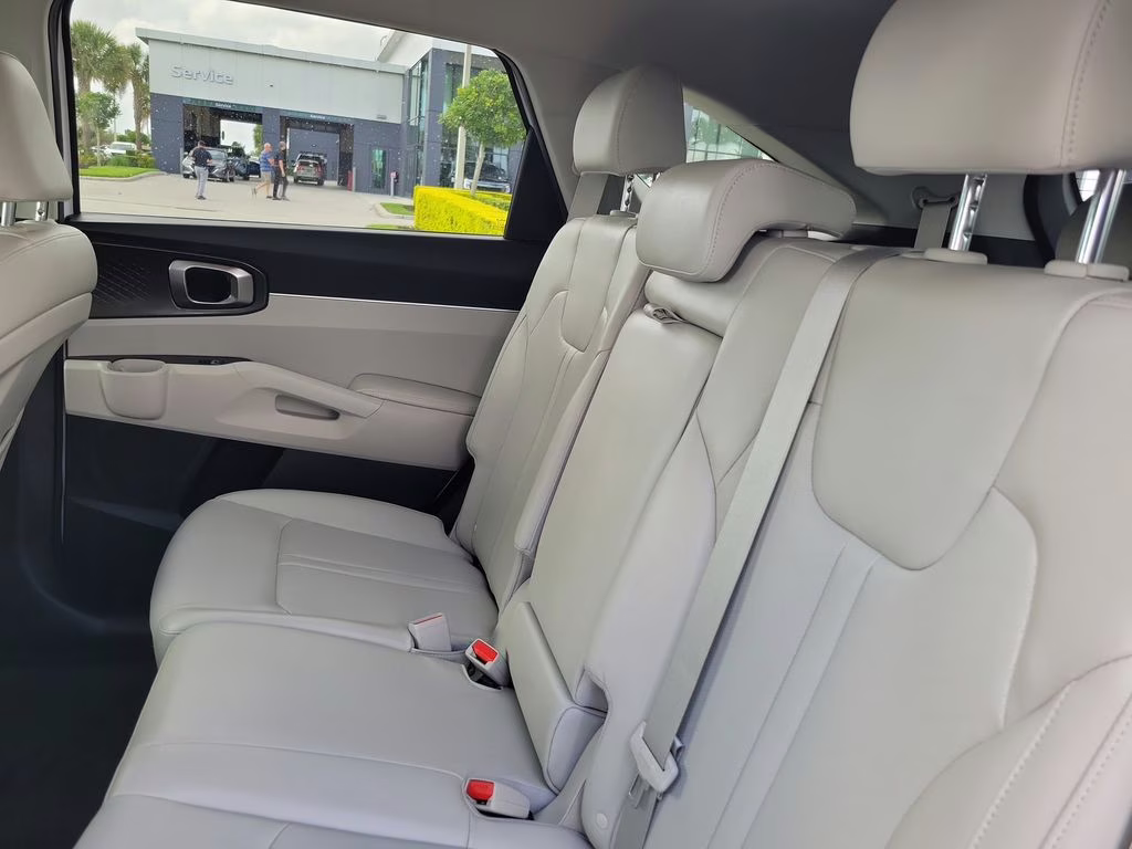 2023 Glacial White Pearl Kia Sorento S FWD SUV
