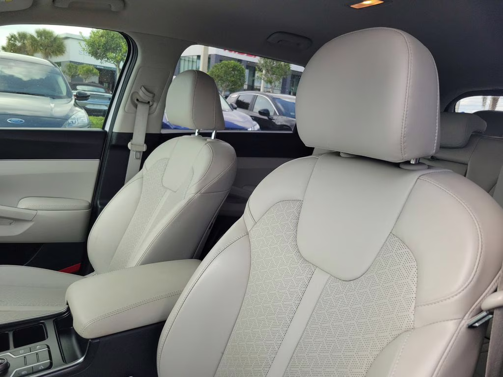 2023 Glacial White Pearl Kia Sorento S FWD SUV