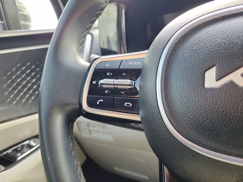 2023 Glacial White Pearl Kia Sorento S FWD SUV