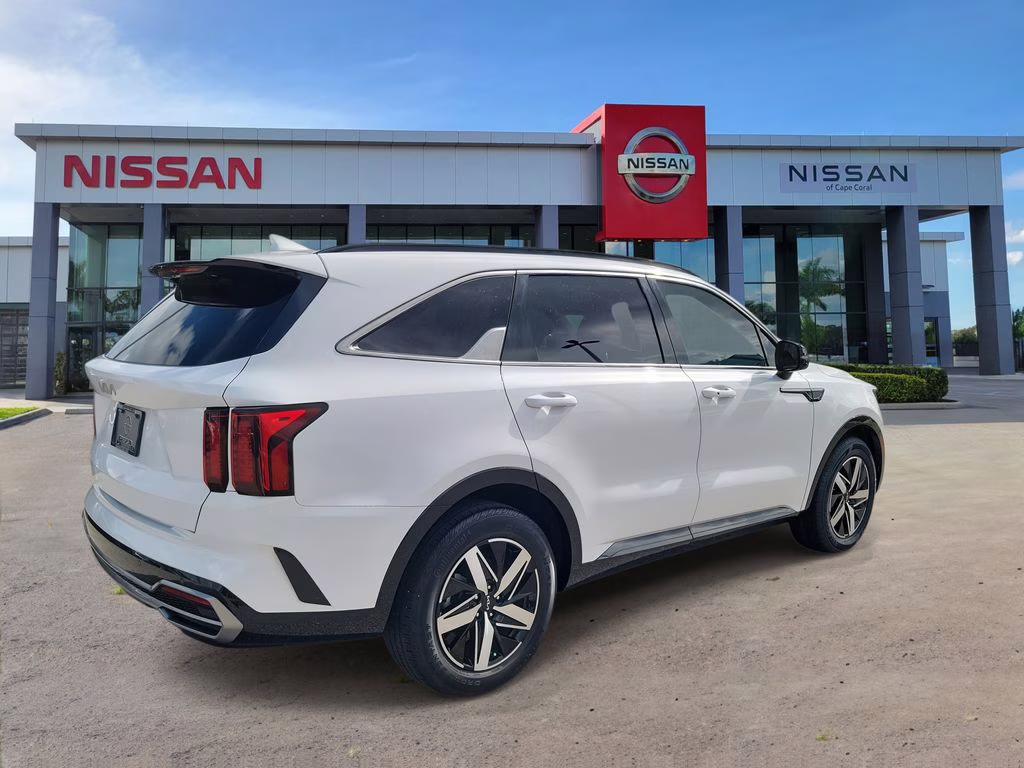 2023 Glacial White Pearl Kia Sorento S FWD SUV