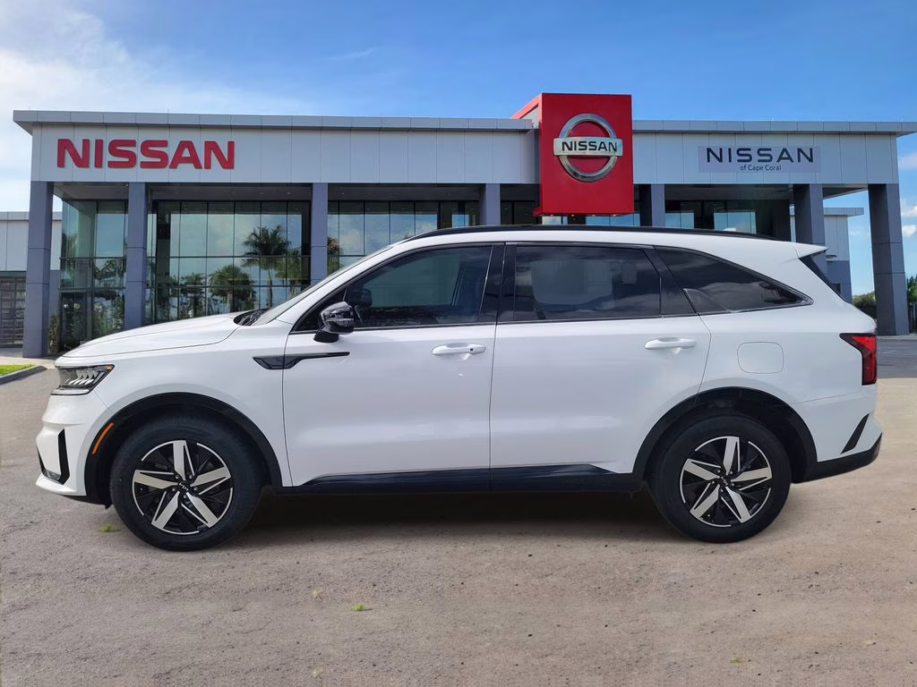2023 Glacial White Pearl Kia Sorento S FWD SUV