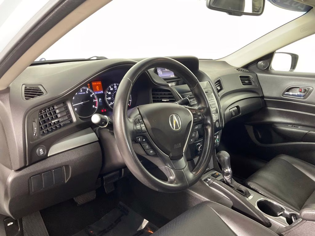 2014 White Acura ILX 2.0L FWD Sedan