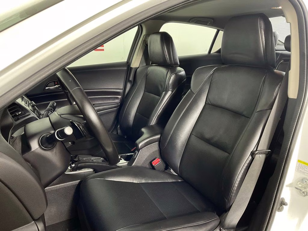 2014 White Acura ILX 2.0L FWD Sedan