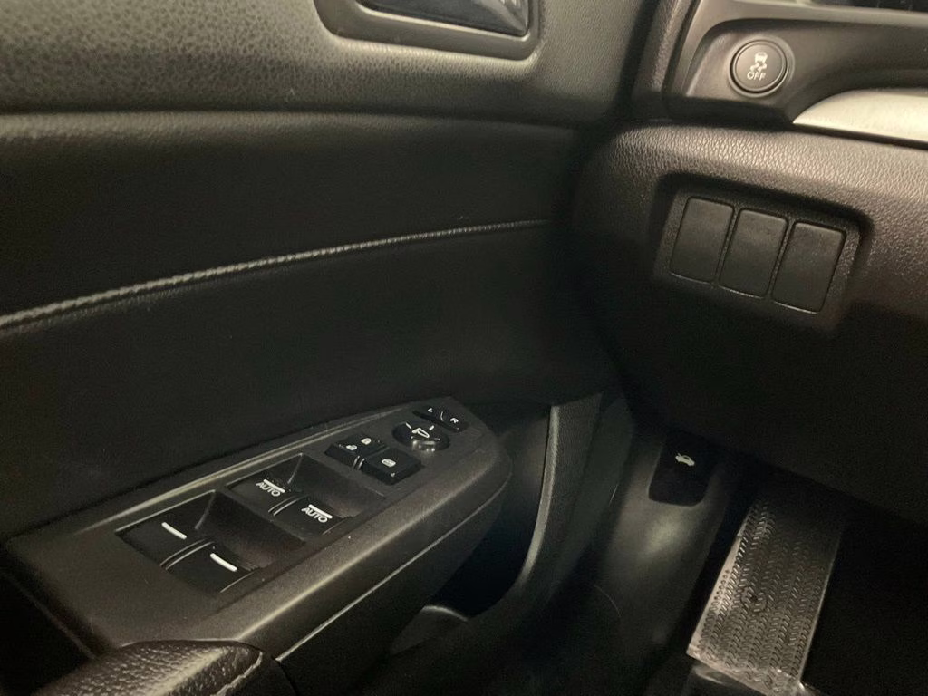 2014 White Acura ILX 2.0L FWD Sedan