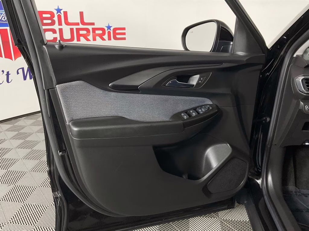 2023 Black Metallic Chevrolet Trailblazer LT FWD SUV