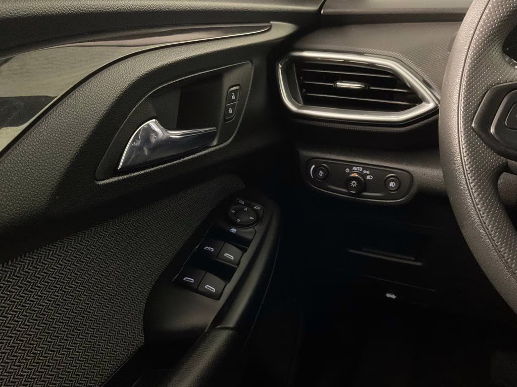 2023 Black Metallic Chevrolet Trailblazer LT FWD SUV