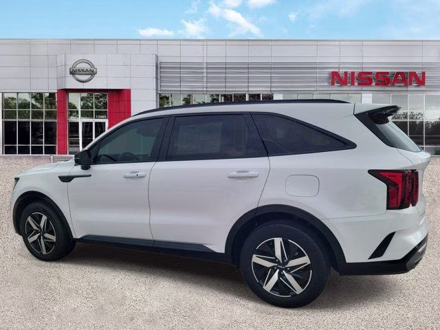 2023 Glacial White Pearl Kia Sorento S FWD SUV
