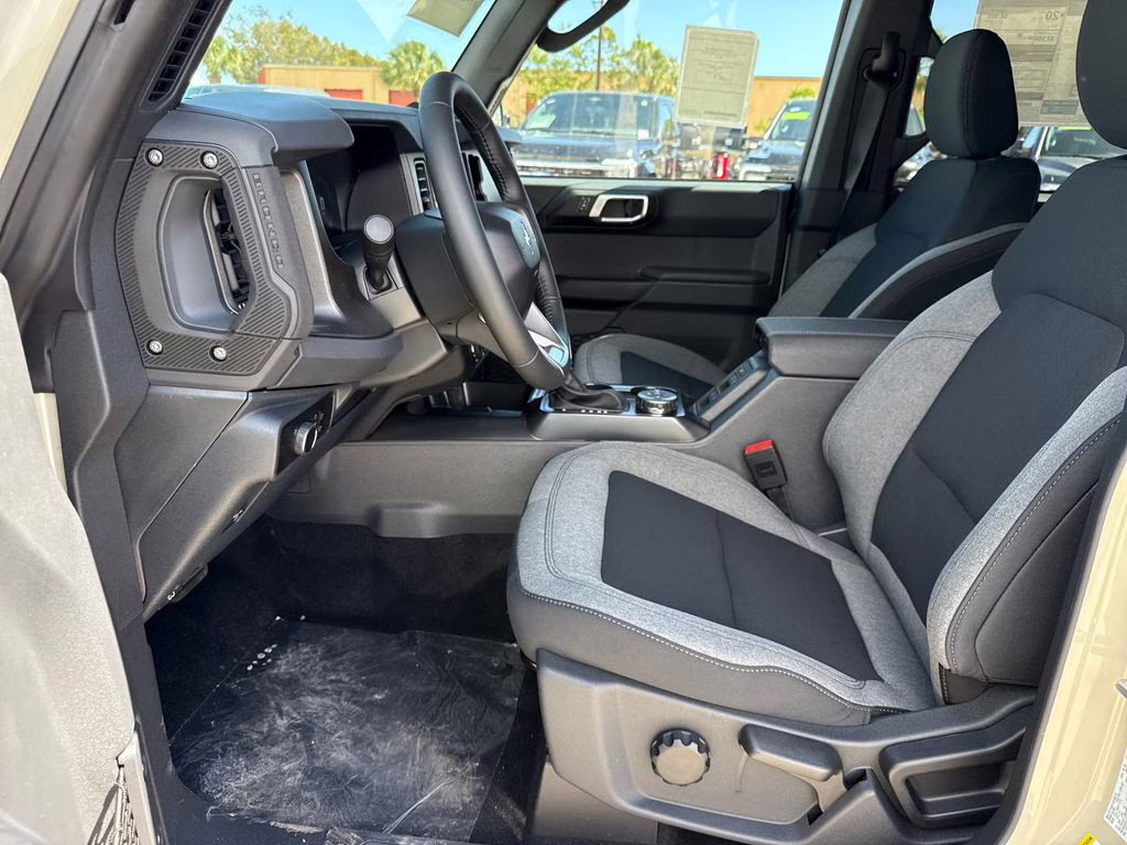 2026 Desert Sand Ford Bronco Big Bend 4X4 SUV