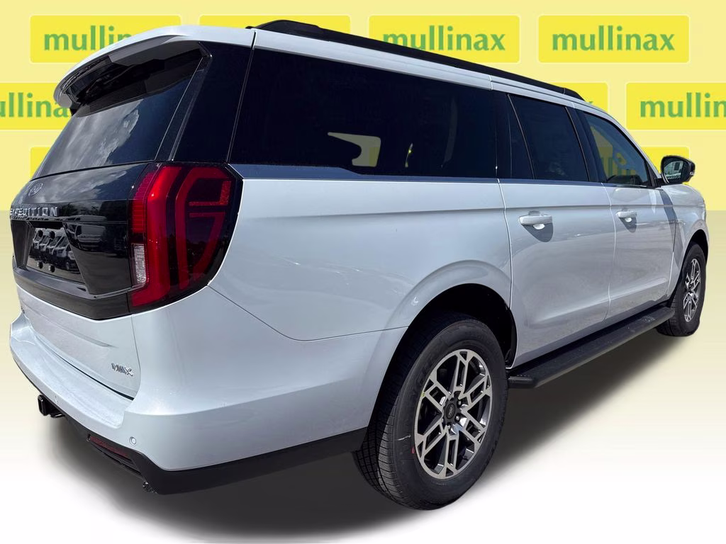 2026 Silver Metallic Ford Expedition Max Active RWD SUV