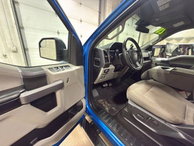 2020 Velocity Blue Metallic Ford F-150 XLT 4X4 Truck