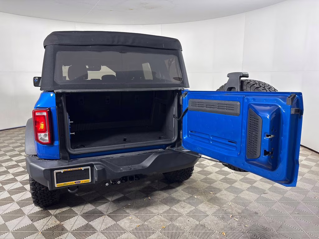 2022 Blue Metallic Ford Bronco Base 4X4 SUV