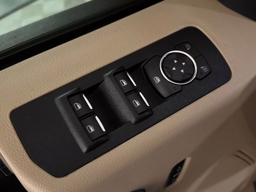 2020 Magnetic Metallic Ford F-150 XLT RWD Truck