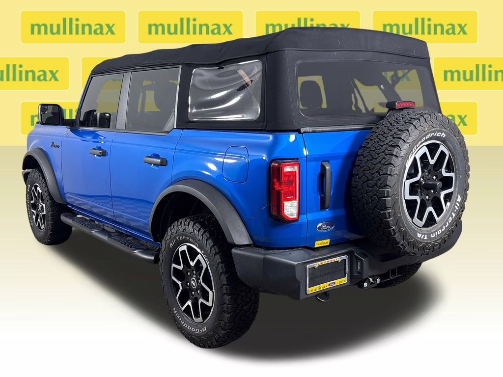 2022 Blue Metallic Ford Bronco Base 4X4 SUV