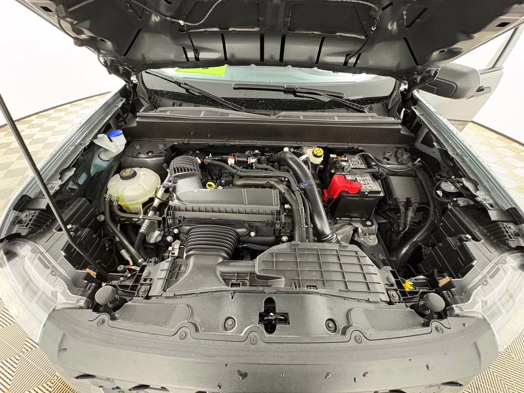 2025 Gray Metallic Ford Maverick XL AWD Truck