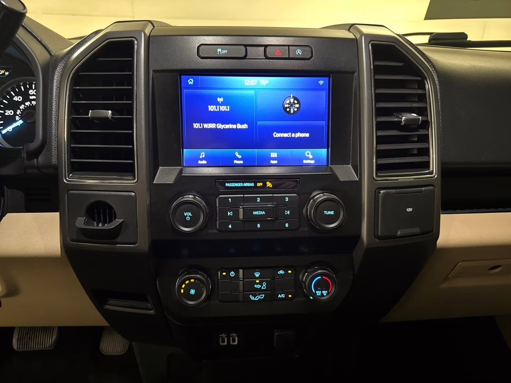 2020 Magnetic Metallic Ford F-150 XLT RWD Truck