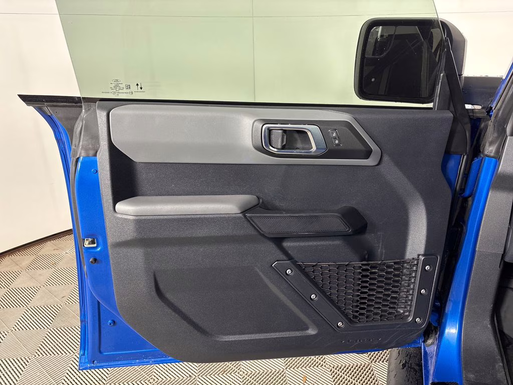 2022 Blue Metallic Ford Bronco Base 4X4 SUV