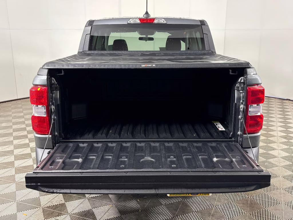 2025 Gray Metallic Ford Maverick XL AWD Truck