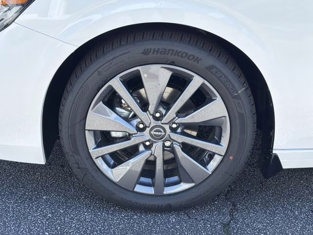 2026 Aspen White Tricoat Nissan Sentra SL FWD Sedan