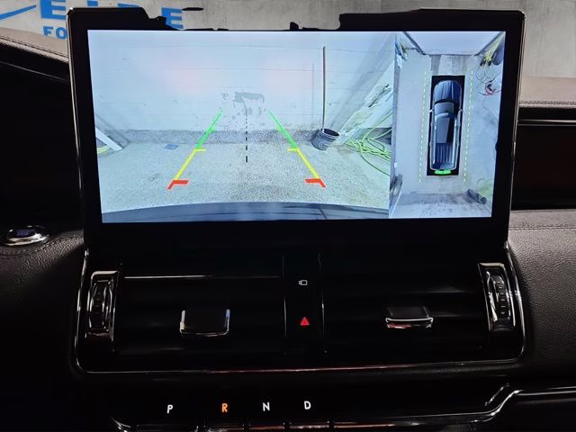 2023 Infinite Black Metallic Clearcoat Lincoln Navigator L Reserve 4X4 SUV