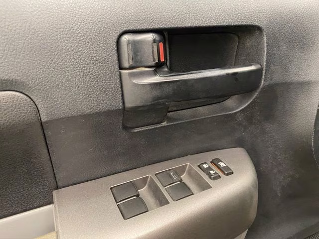 2011 Silver Sky Metallic Toyota Tundra Grade 4X4 Truck