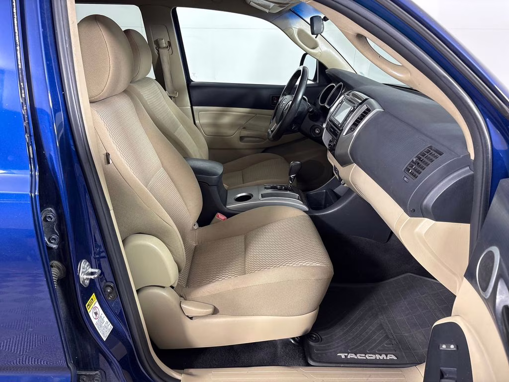 2015 Blue Ribbon Metallic Toyota Tacoma PreRunner RWD Truck