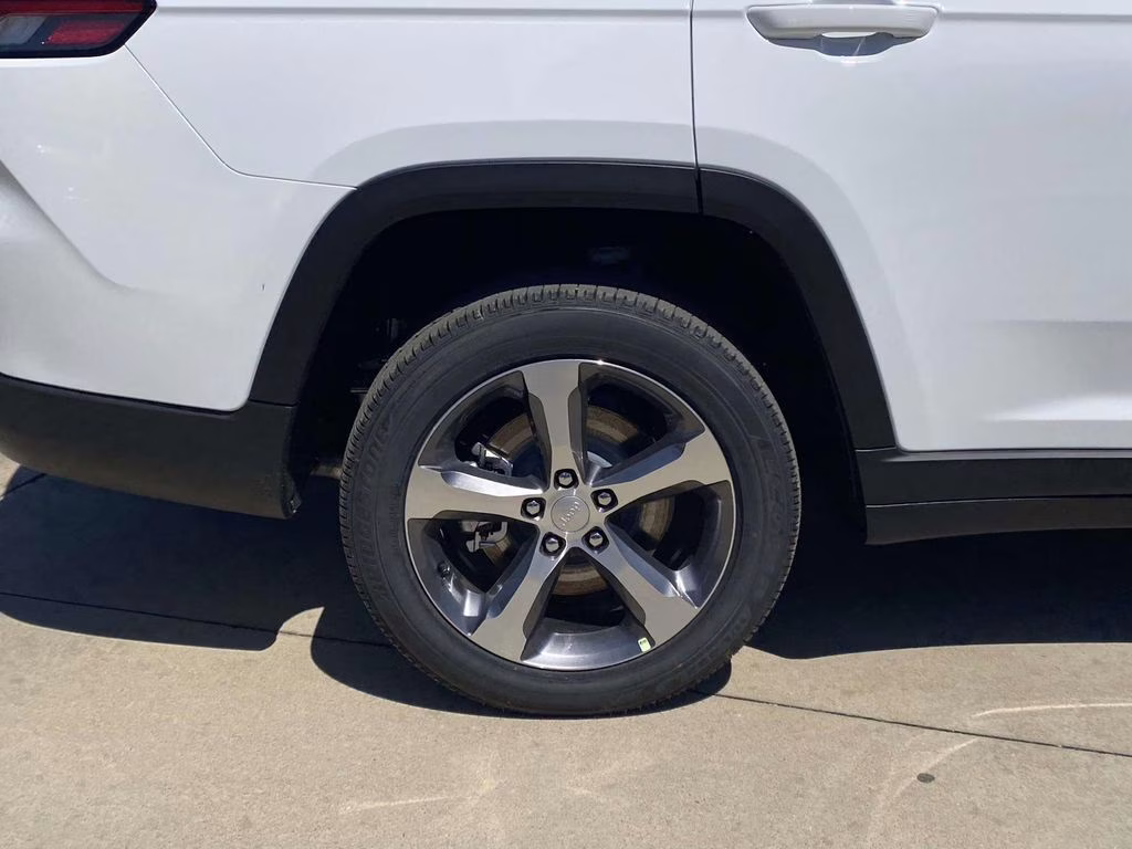 2026 Bright White Clearcoat Jeep Grand Cherokee L Limited RWD SUV