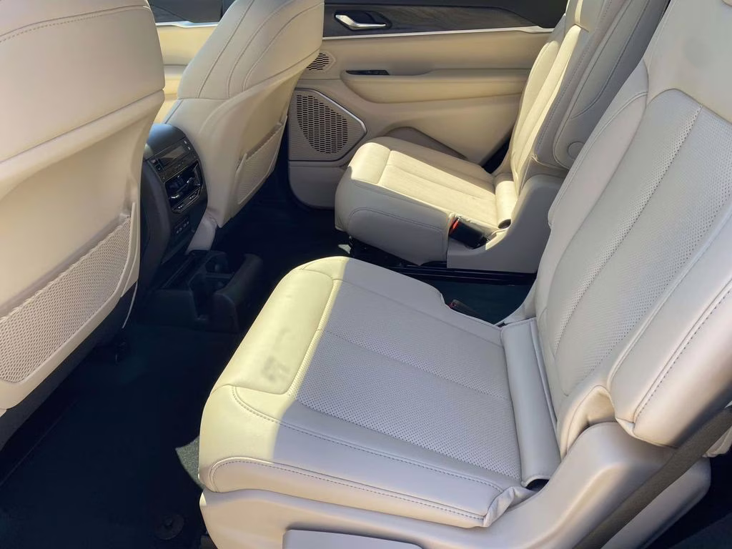 2026 Bright White Clearcoat Jeep Grand Cherokee L Limited RWD SUV