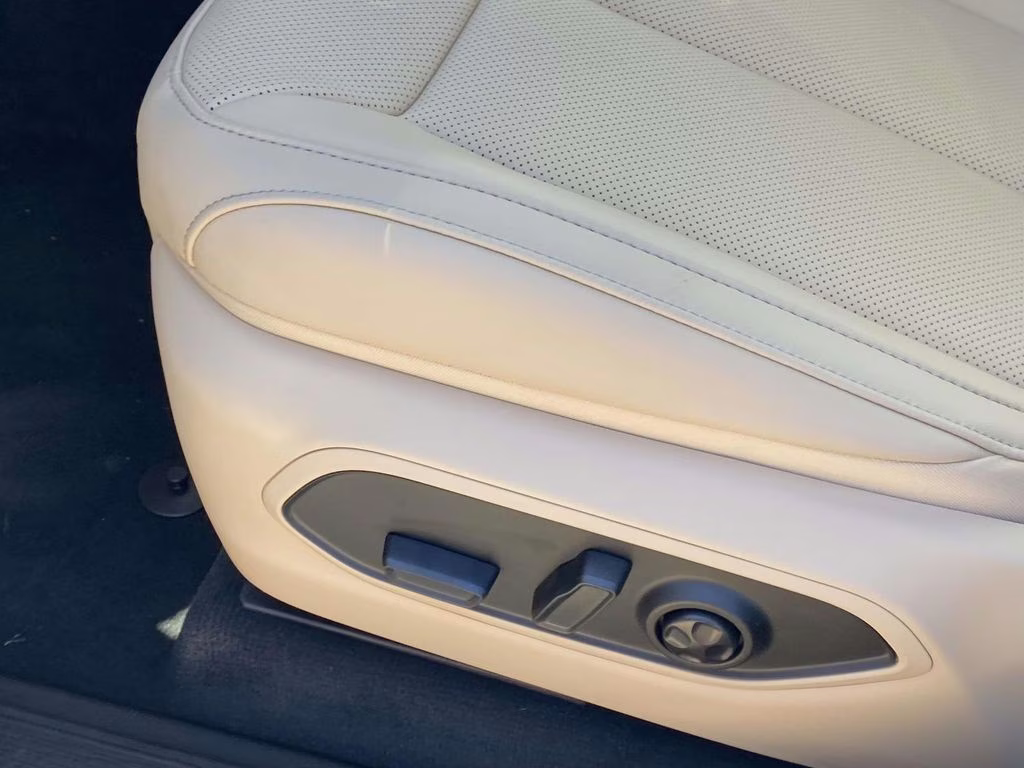 2026 Bright White Clearcoat Jeep Grand Cherokee L Limited RWD SUV