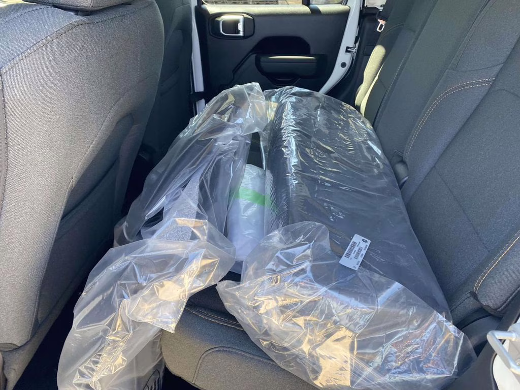 2026 Bright White Clearcoat Jeep Gladiator Sport S 4X4 Truck