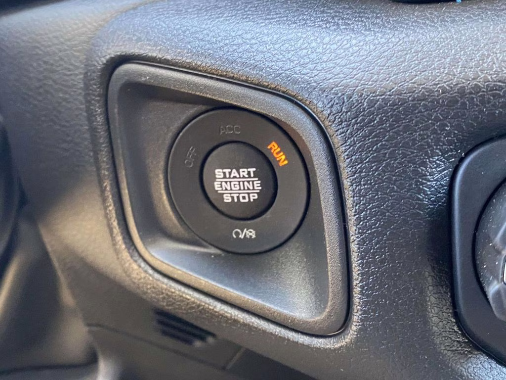 2026 Bright White Clearcoat Jeep Gladiator Sport S 4X4 Truck