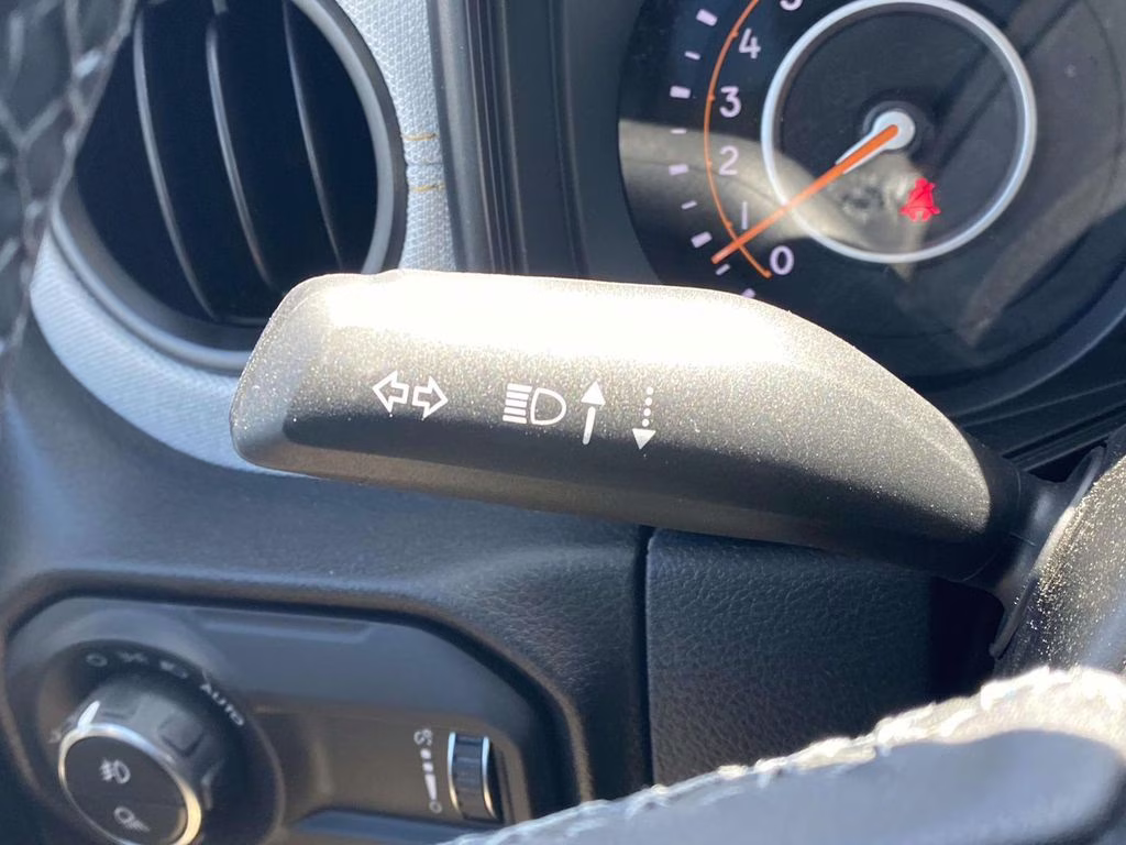 2026 Bright White Clearcoat Jeep Gladiator Sport S 4X4 Truck