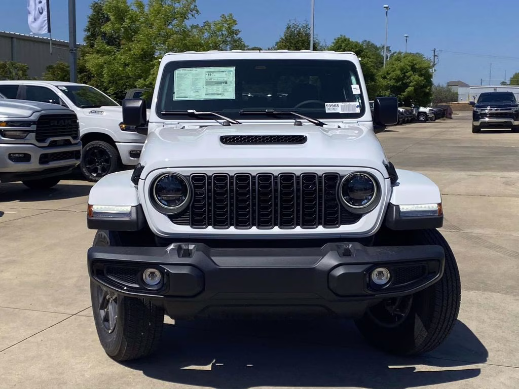 2026 Bright White Clearcoat Jeep Gladiator Sport S 4X4 Truck
