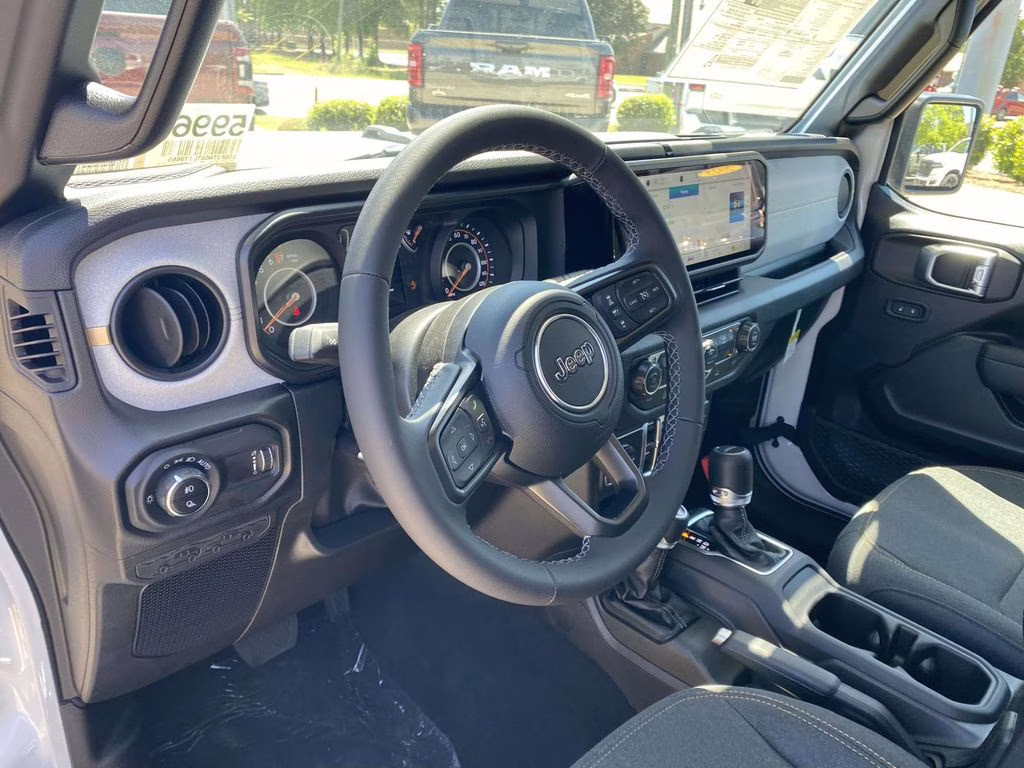 2026 Bright White Clearcoat Jeep Gladiator Sport S 4X4 Truck