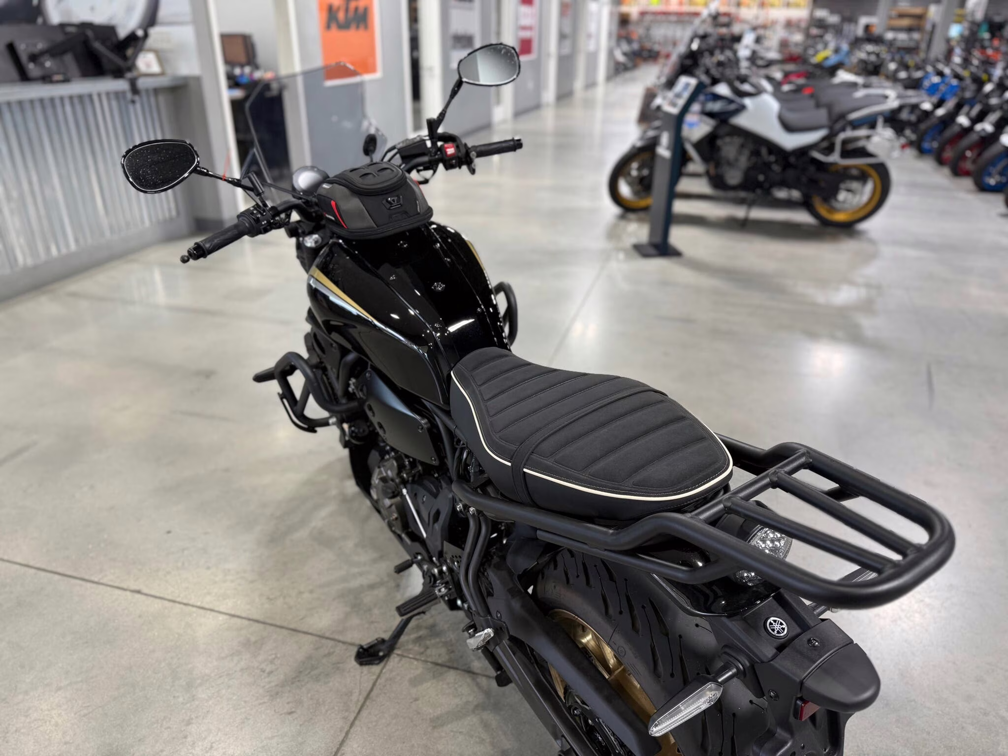 2025 Yamaha XSR 700 Motorcycle