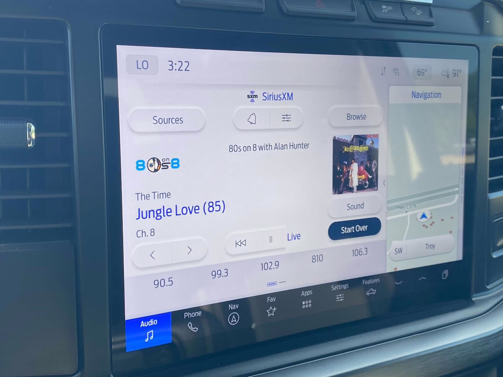 2024 White Metallic Ford F-250SD Lariat 4X4 Truck