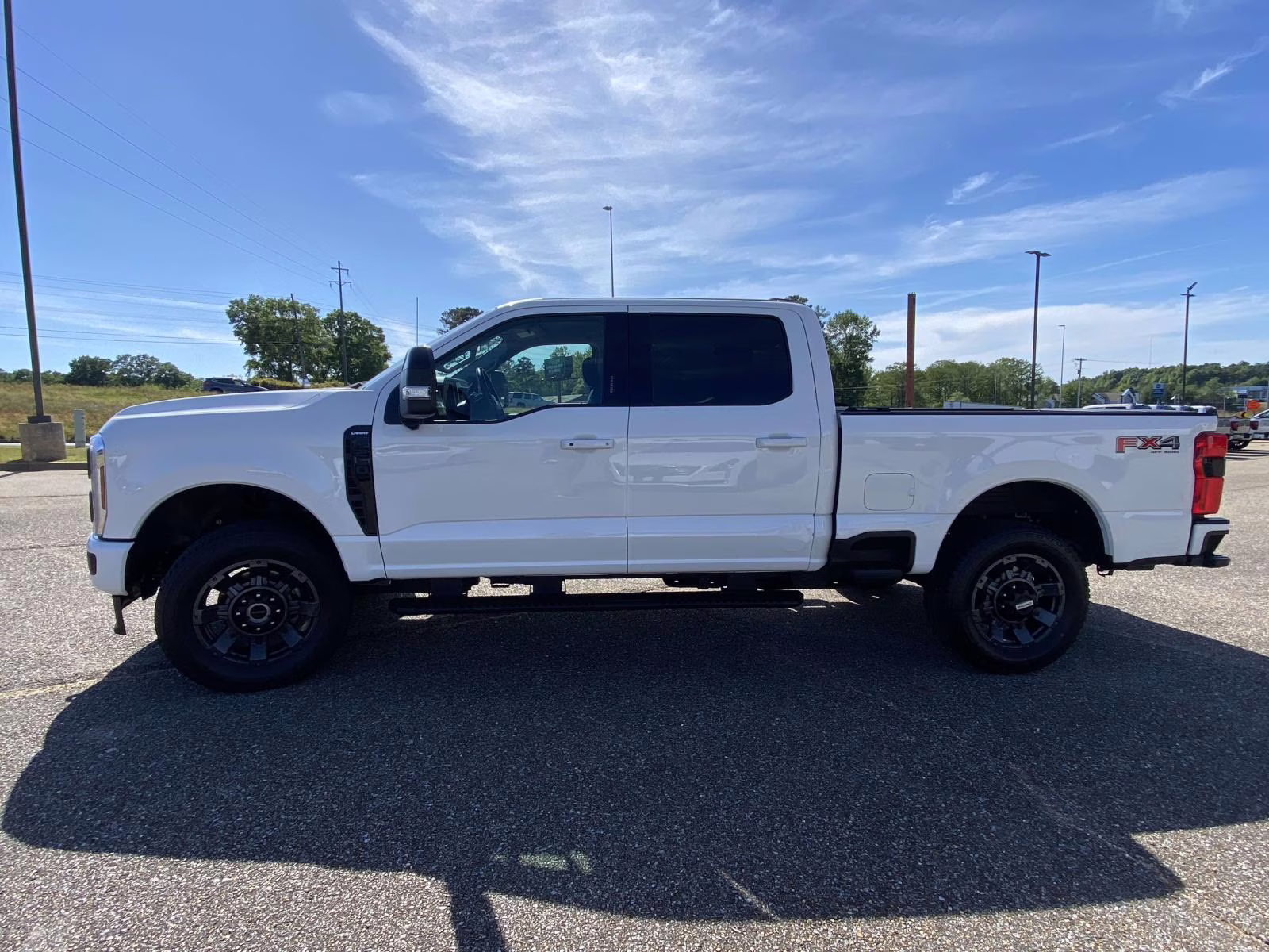 2024 White Metallic Ford F-250SD Lariat 4X4 Truck
