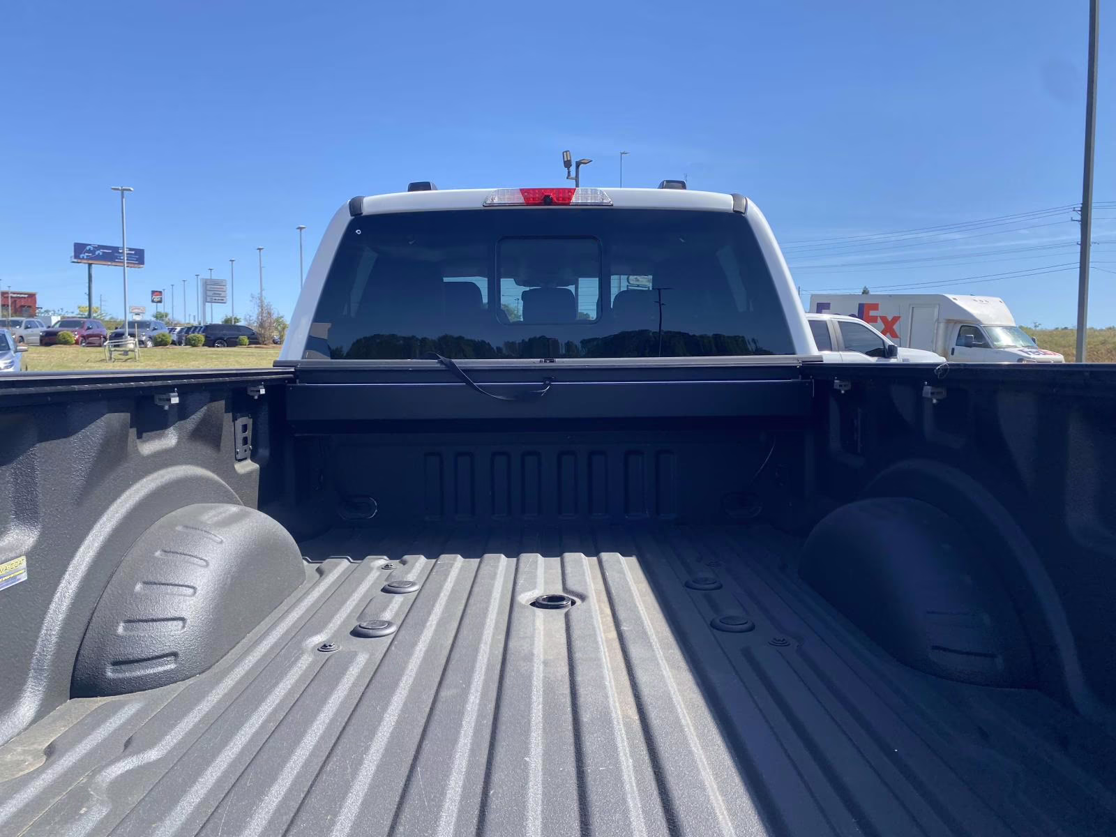 2024 White Metallic Ford Super Duty F-250 SRW Lariat 4X4 Truck