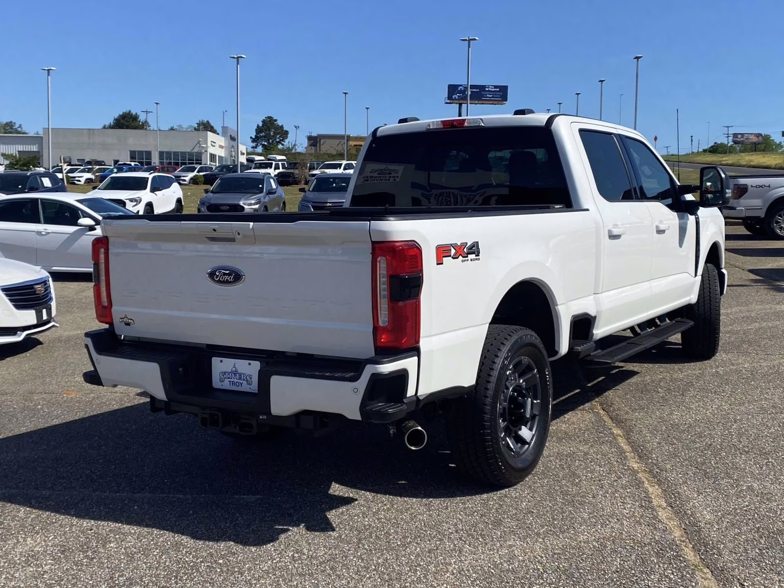 2024 White Metallic Ford Super Duty F-250 SRW Lariat 4X4 Truck