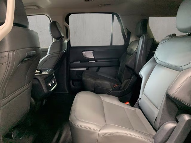 2026 Glacier Gray Metallic Tri-Coat Ford Expedition Max Active 4X4 SUV