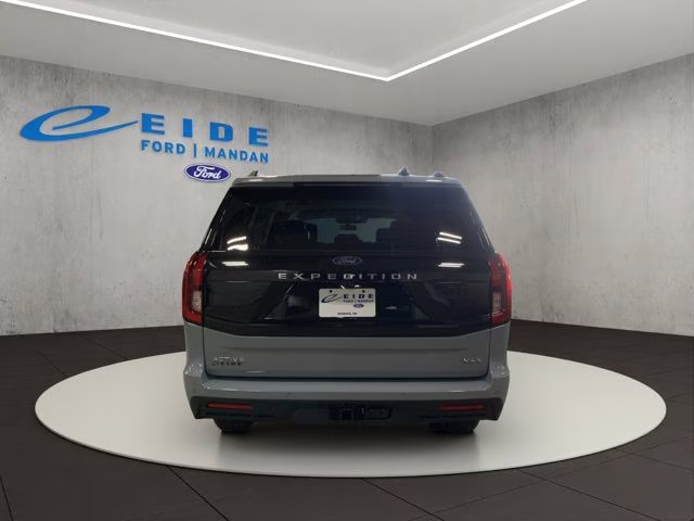 2026 Glacier Gray Metallic Tri-Coat Ford Expedition Max Active 4X4 SUV