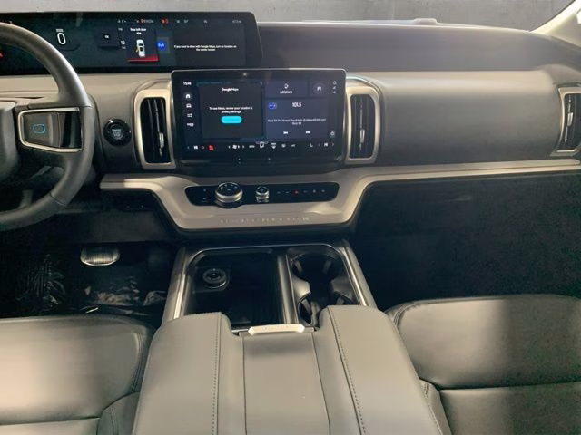 2026 Glacier Gray Metallic Tri-Coat Ford Expedition Max Active 4X4 SUV