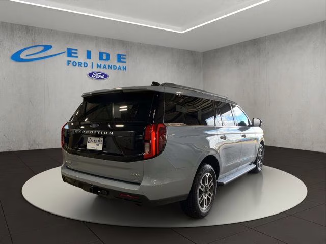 2026 Glacier Gray Metallic Tri-Coat Ford Expedition Max Active 4X4 SUV