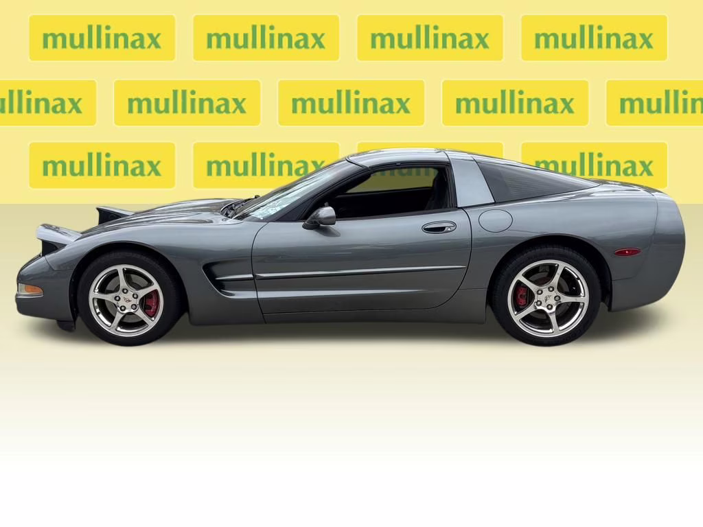 2003 Medium Spiral Gray Metallic Chevrolet Corvette Base RWD Coupe