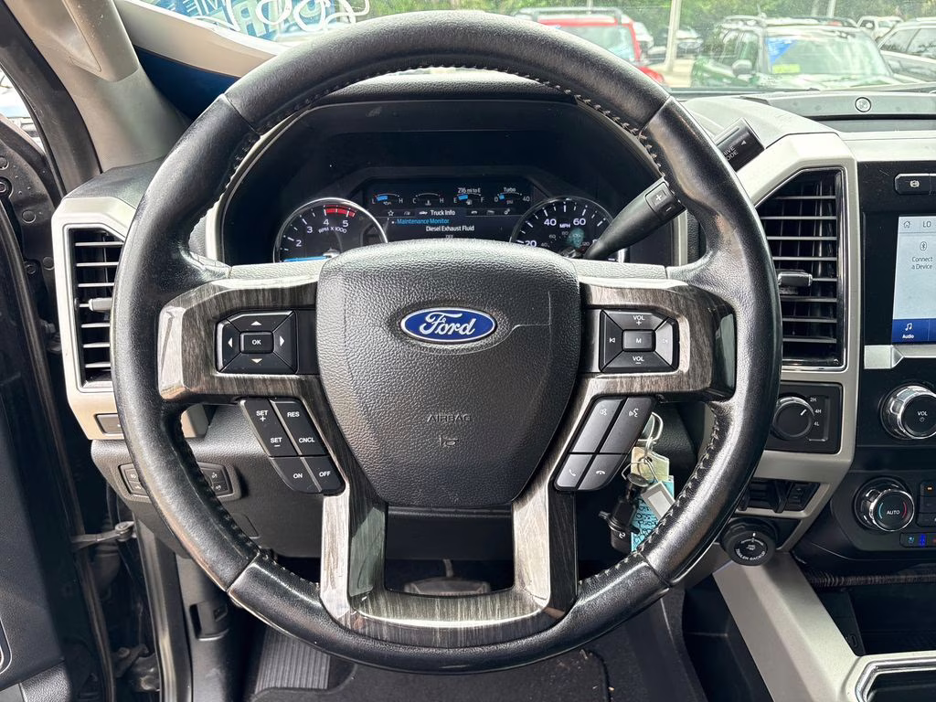 2021 Black Metallic Ford Super Duty F-350 SRW Lariat 4X4 Truck