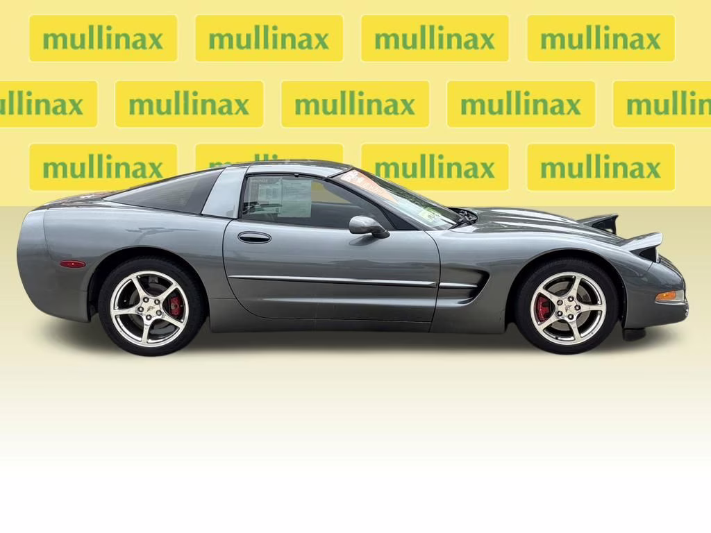 2003 Medium Spiral Gray Metallic Chevrolet Corvette Base RWD Coupe